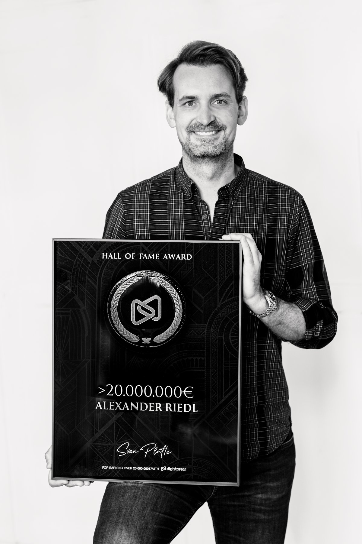 Alex Riedl mit dem Digistore24 Hall of Fame Award für über 20 Mio.€ Umsatz